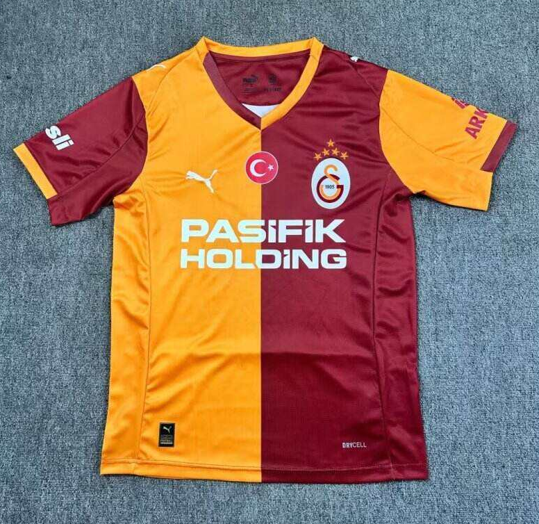 galatasaray 25/26 home shirt
